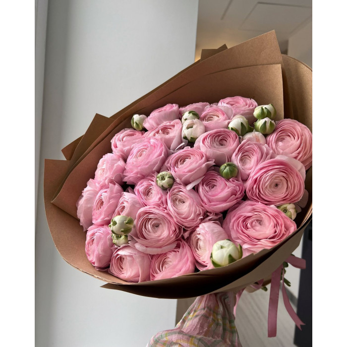 Ранункулюсы в Хромтау