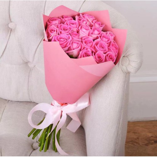 Купить на заказ Букет из 21 розовой розы с доставкой в Хромтау